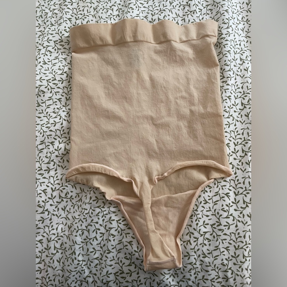 Skims Sculpting Thong Bodysuit Womens 3XL Clay High Waist Shapewear Nude New - Picture 2 of 4